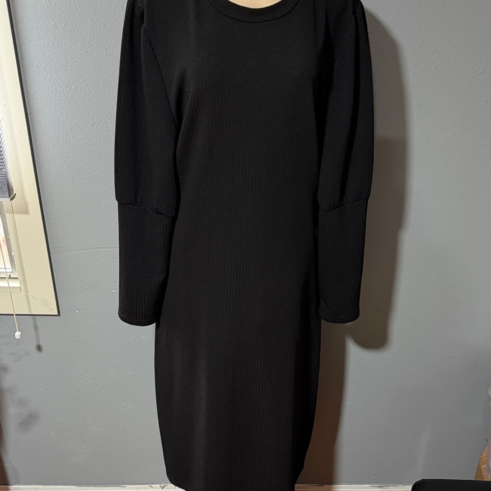 BloomChic Black Long Sleeve Ribbed Midi Dress